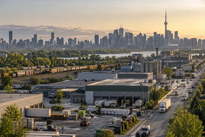 A Canadian city and its industrial economy in a realistic urban landscape